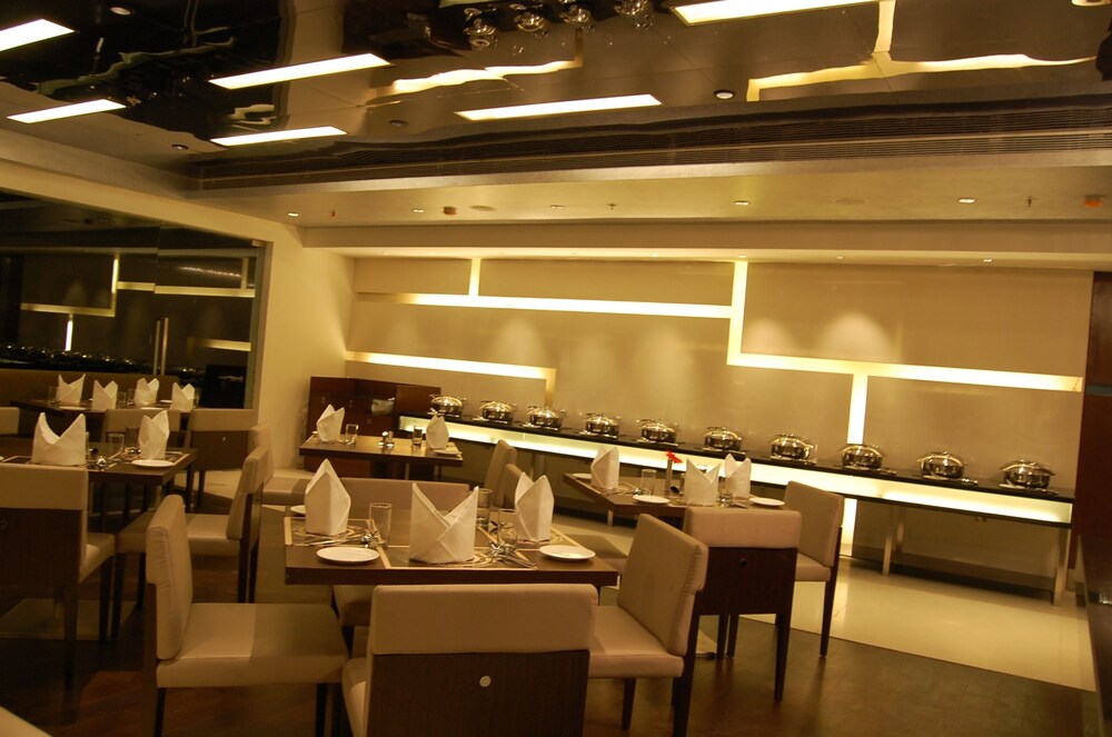 Food Court