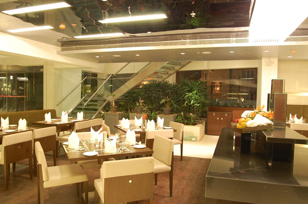 Food Court
