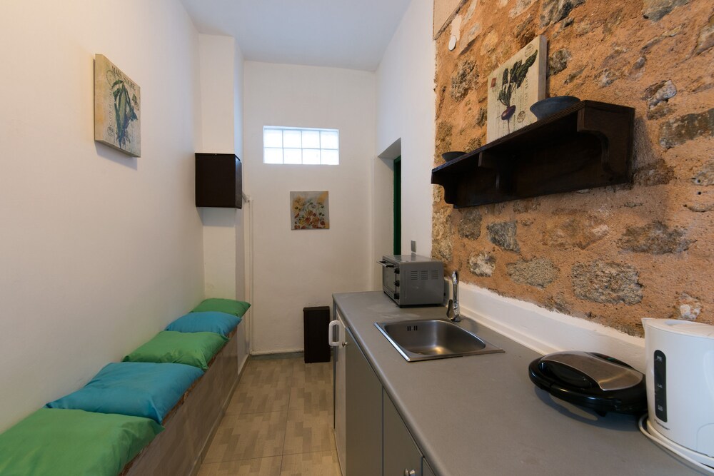Family Apartment - In-Room Kitchenette