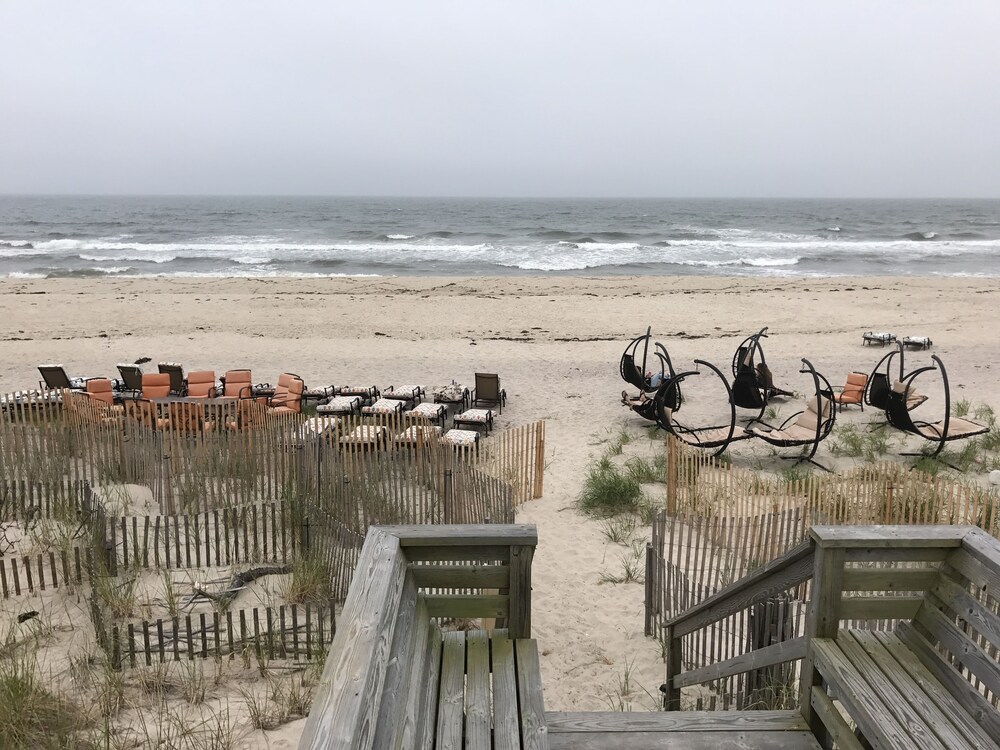 Beach/Ocean View