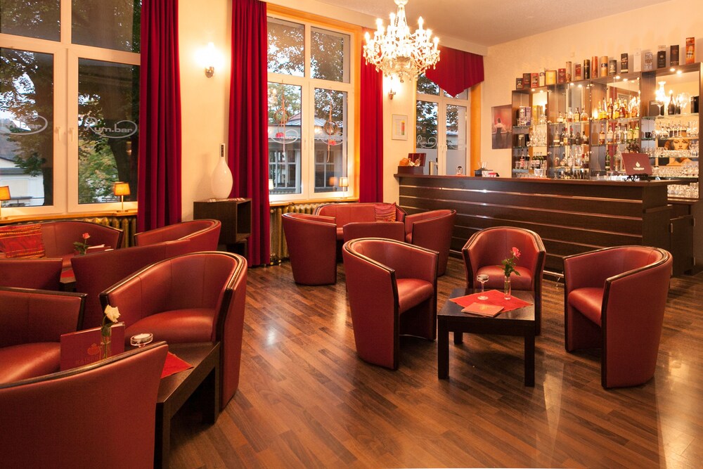 Hotel Lounge