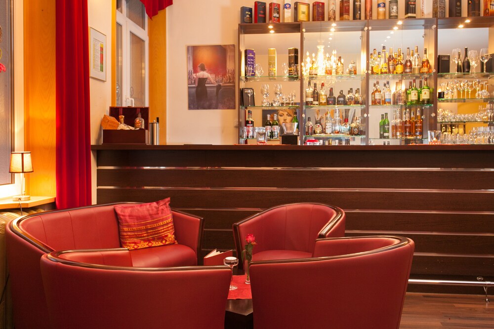 Hotel Bar