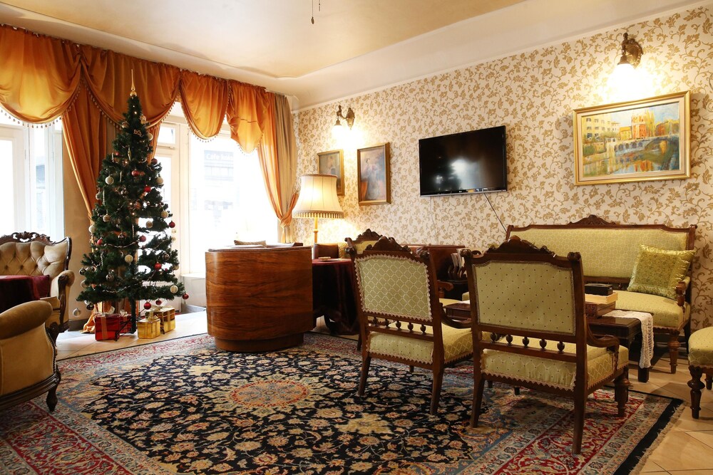 Bar-salon de l'hôtel