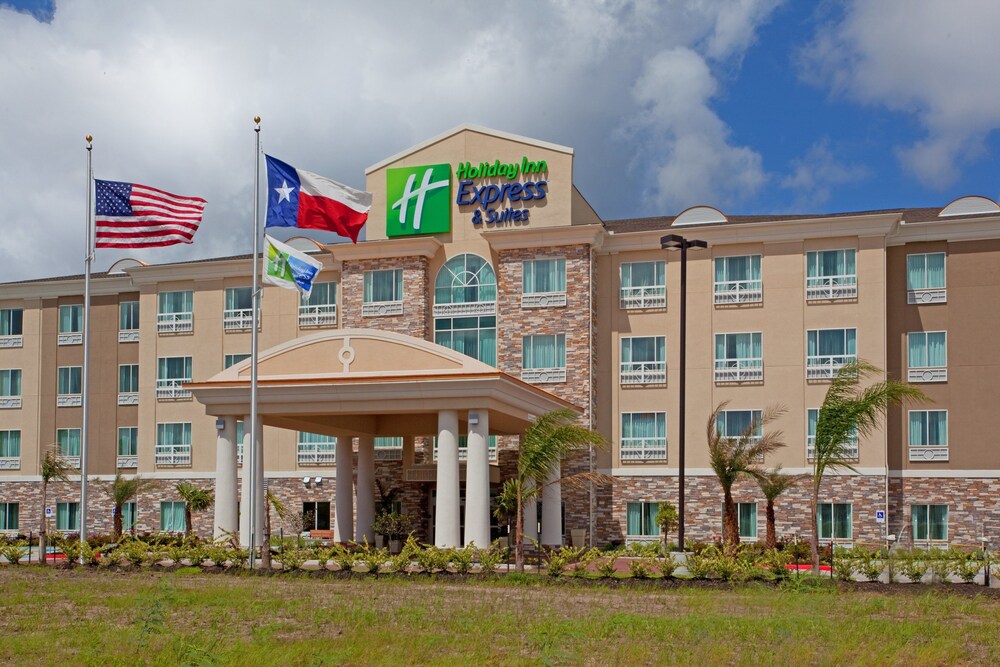 Exterior, Holiday Inn Express Hotel & Suites - Houston Space Center, an IHG Hotel