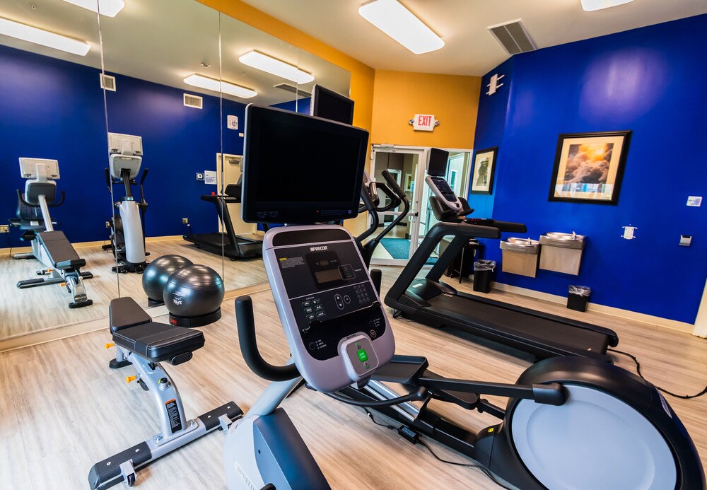 Fitness facility, Holiday Inn Express Hotel & Suites - Houston Space Center, an IHG Hotel