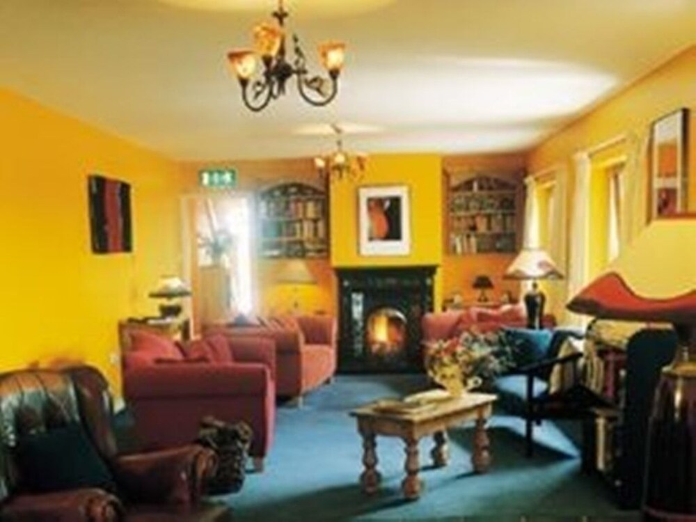 Hotel Lounge