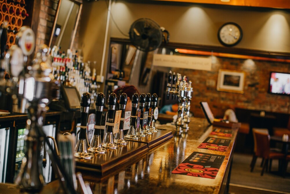 Hotel Bar