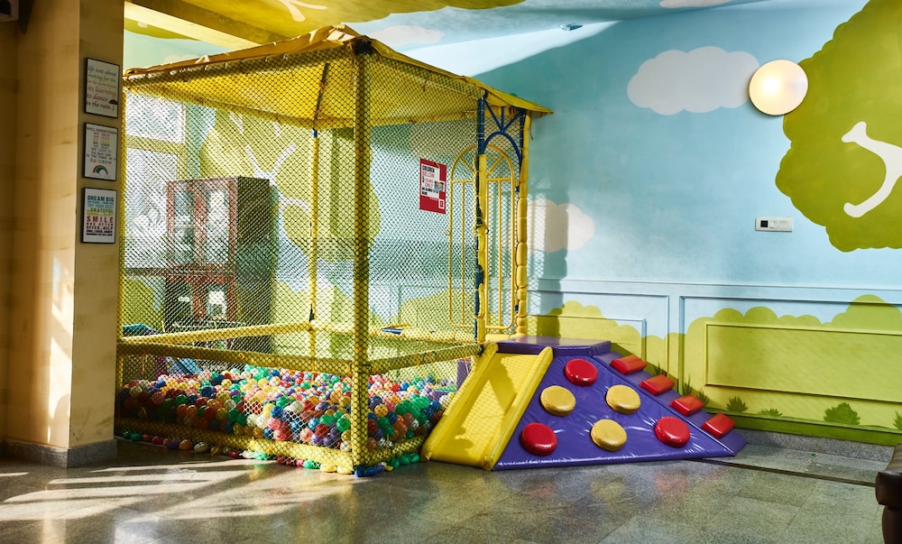 Childrens Play Area - Indoor