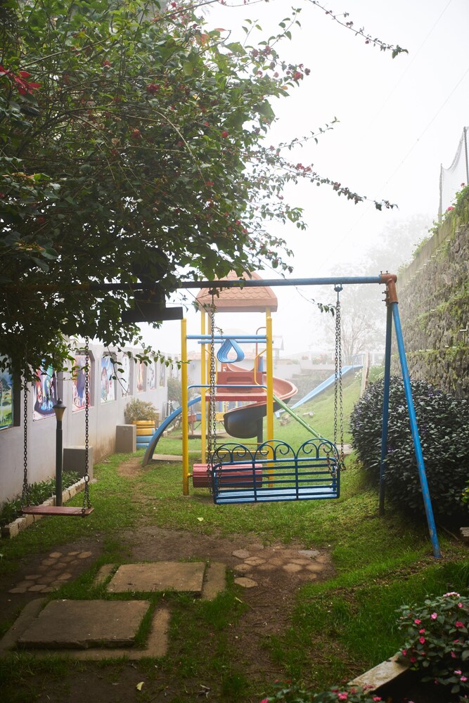 Childrens Play Area - Outdoor