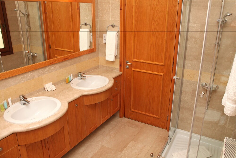 Superior Villa, 3 Bedrooms, Private Pool, Poolside - Bathroom