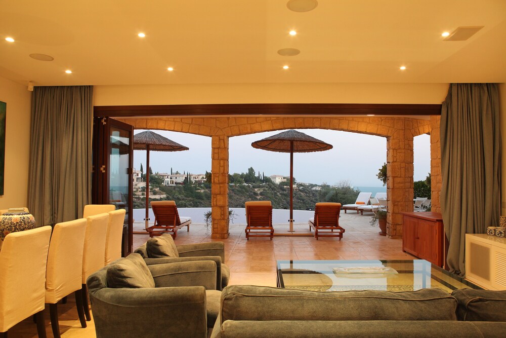 Villa, 5 Bedrooms (Mythos Collection) - Living Area