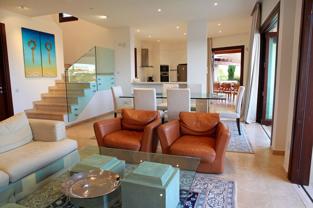 Villa, 5 Bedrooms (Mythos Collection) - Living Area