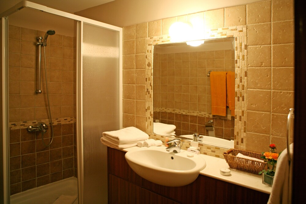 Superior Villa, 4 Bedrooms, Private Pool, Poolside - Bathroom