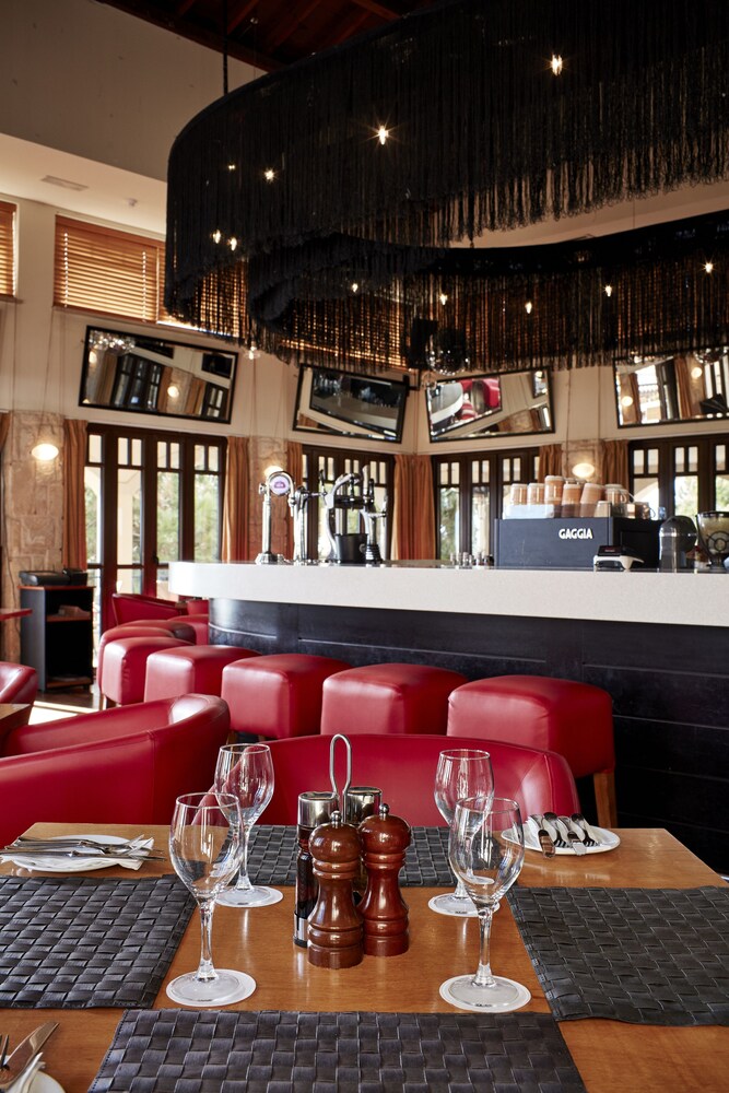 Hotel Bar