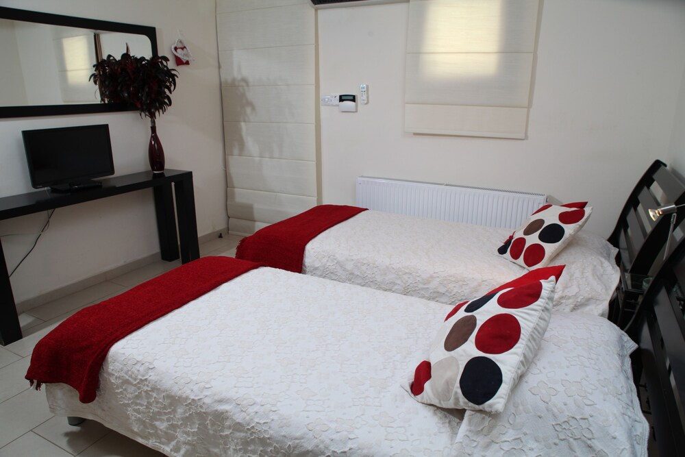 Superior Villa, 4 Bedrooms, Private Pool, Poolside - Guestroom