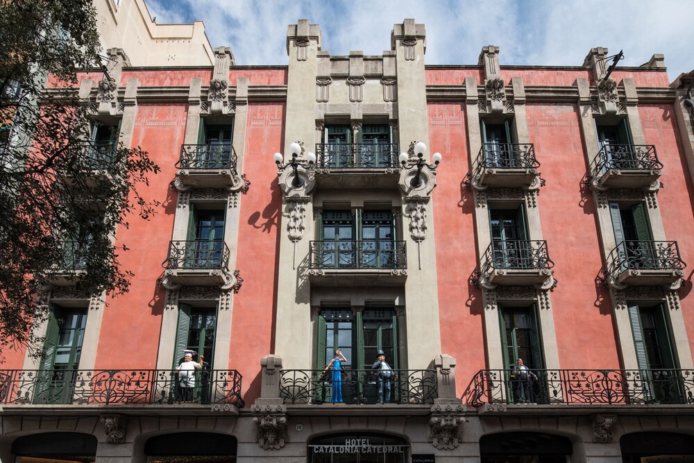 Fachada del hotel