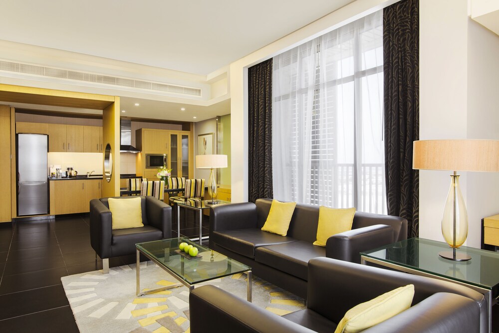 Classic Suite One Bedroom - Living Room