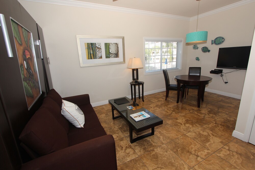Studio Suite - Guestroom