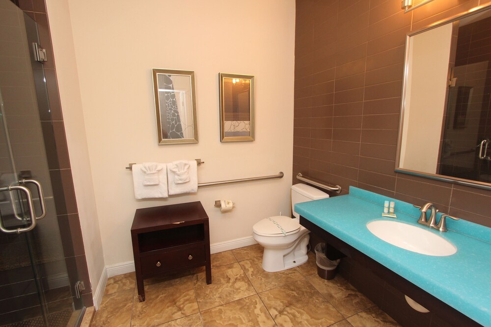 Standard Condo, 1 Bedroom - Bathroom