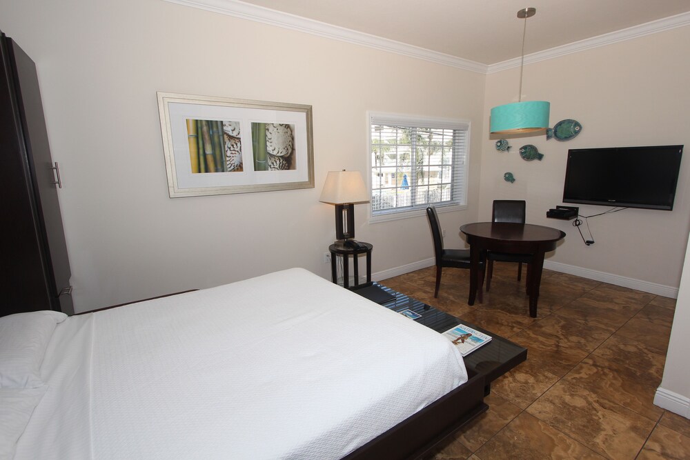 Studio Suite - Guestroom
