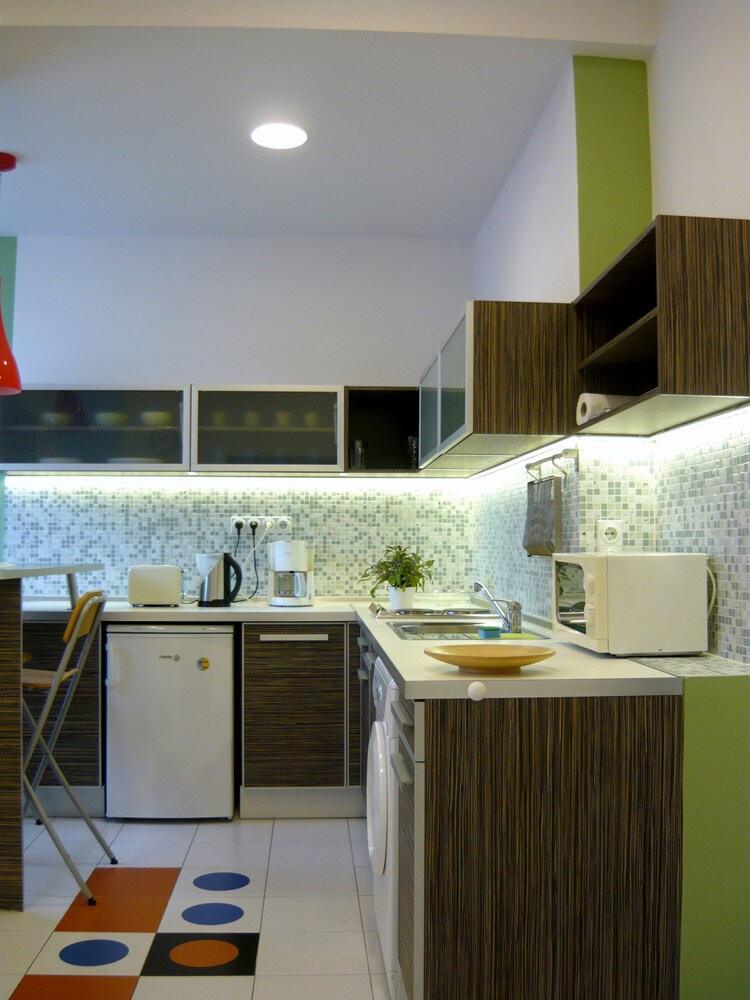 In-Room Kitchen