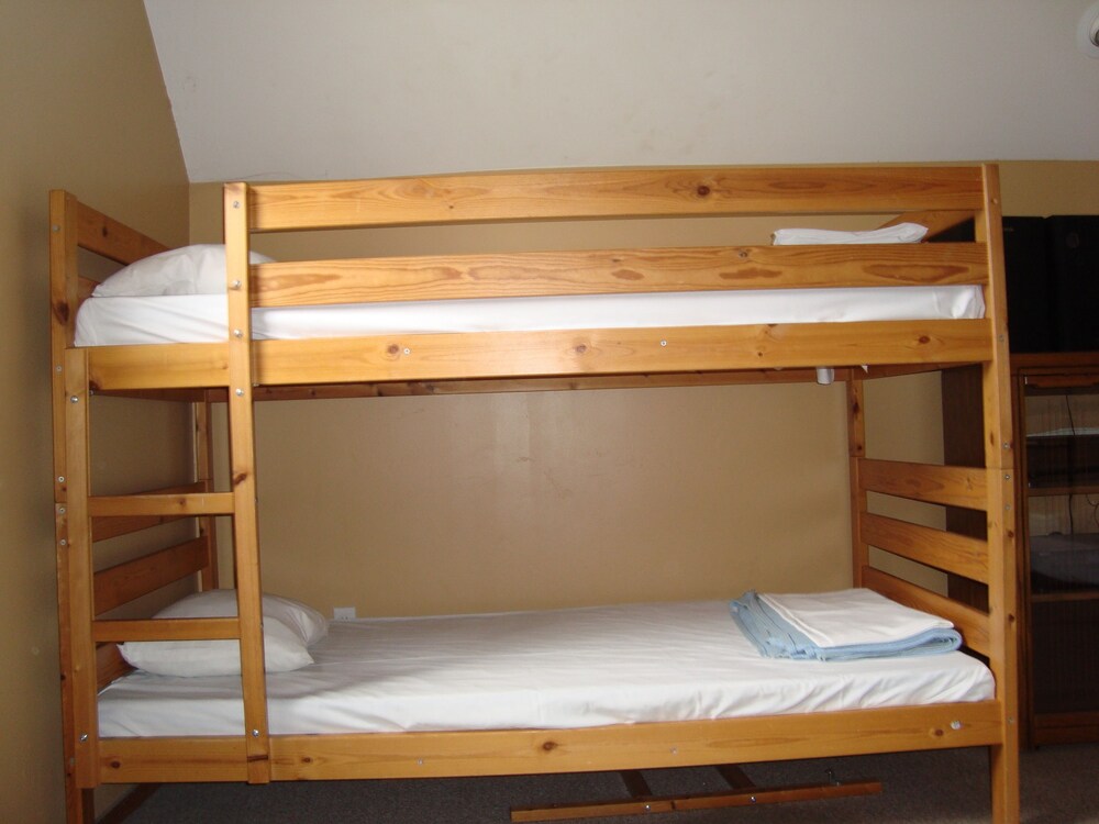 2 Bedroom Cottage - Room