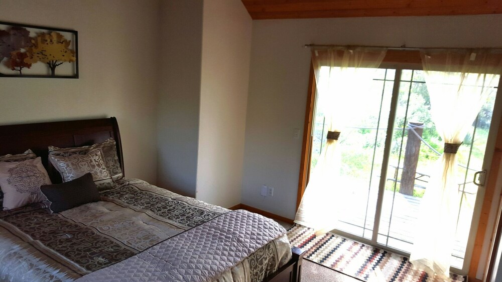 2 Bedroom Cottage - Room