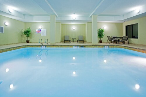 Holiday Inn Express Hotel & Suites Los Alamos, an IHG Hotel