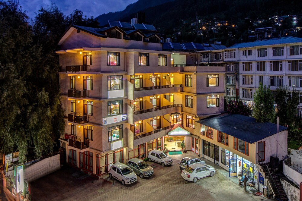 Hotel Front - Evening/Night