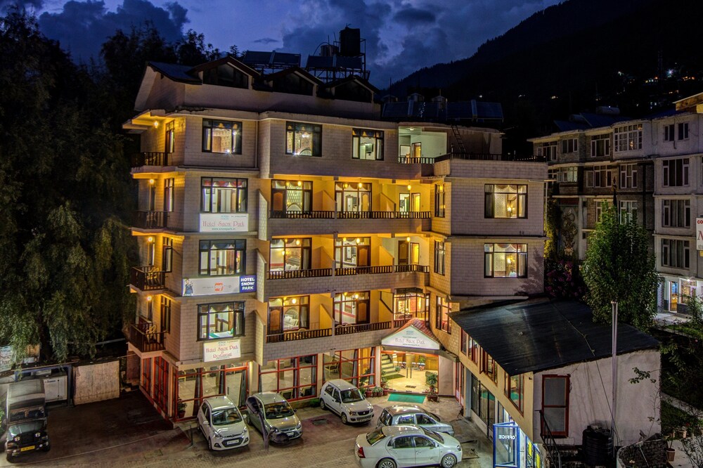 Hotel Front - Evening/Night