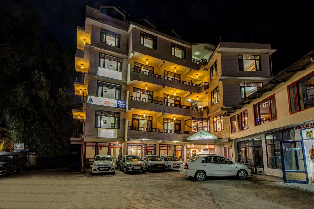 Hotel Front - Evening/Night