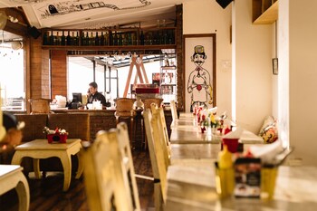Hotel Bar