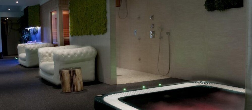 Spa Reception