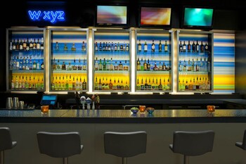 Hotel Bar