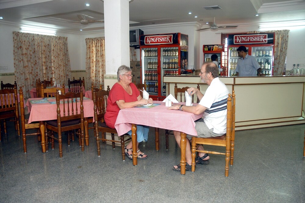 Hotel Bar
