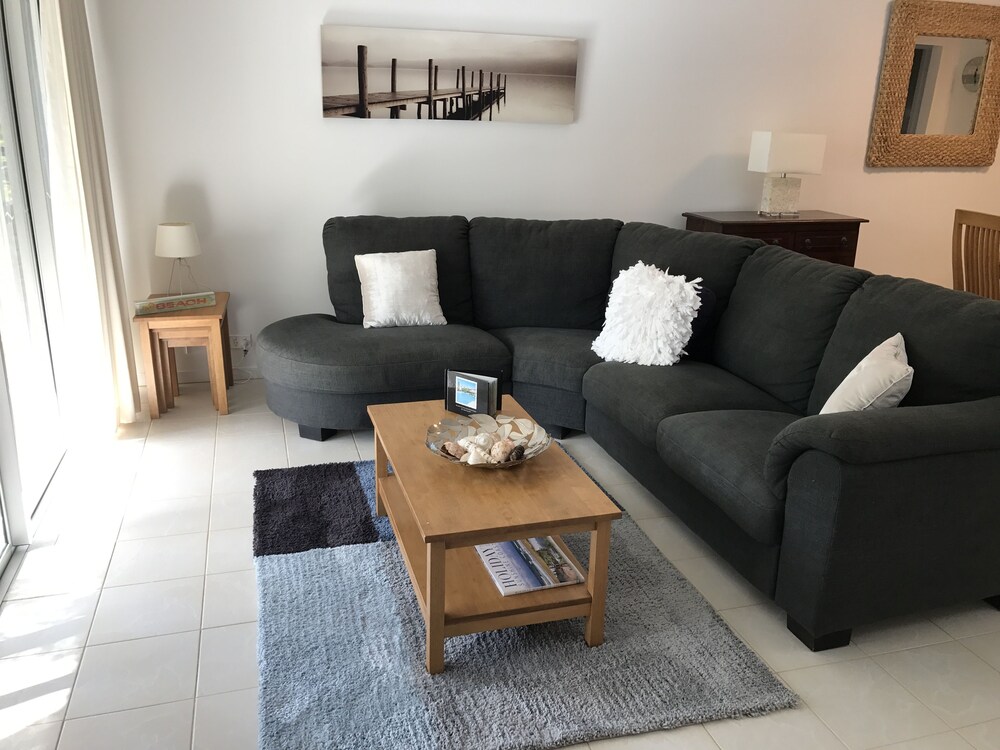 Apartment, 2 Bedrooms - Living Area