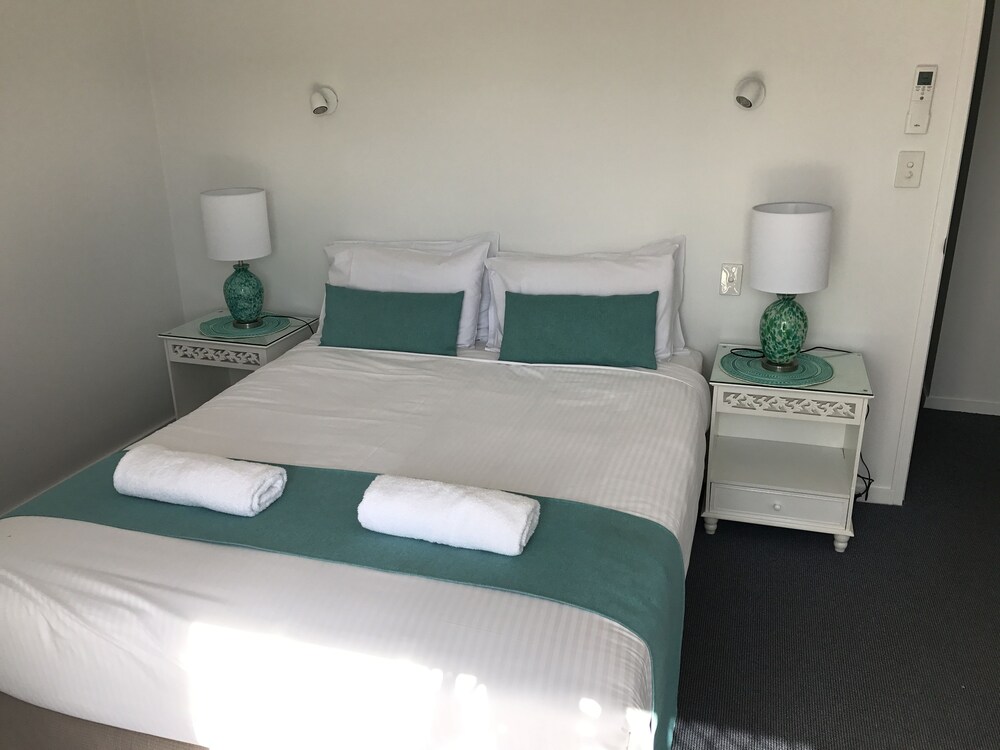 Apartment, 2 Bedrooms - Guestroom