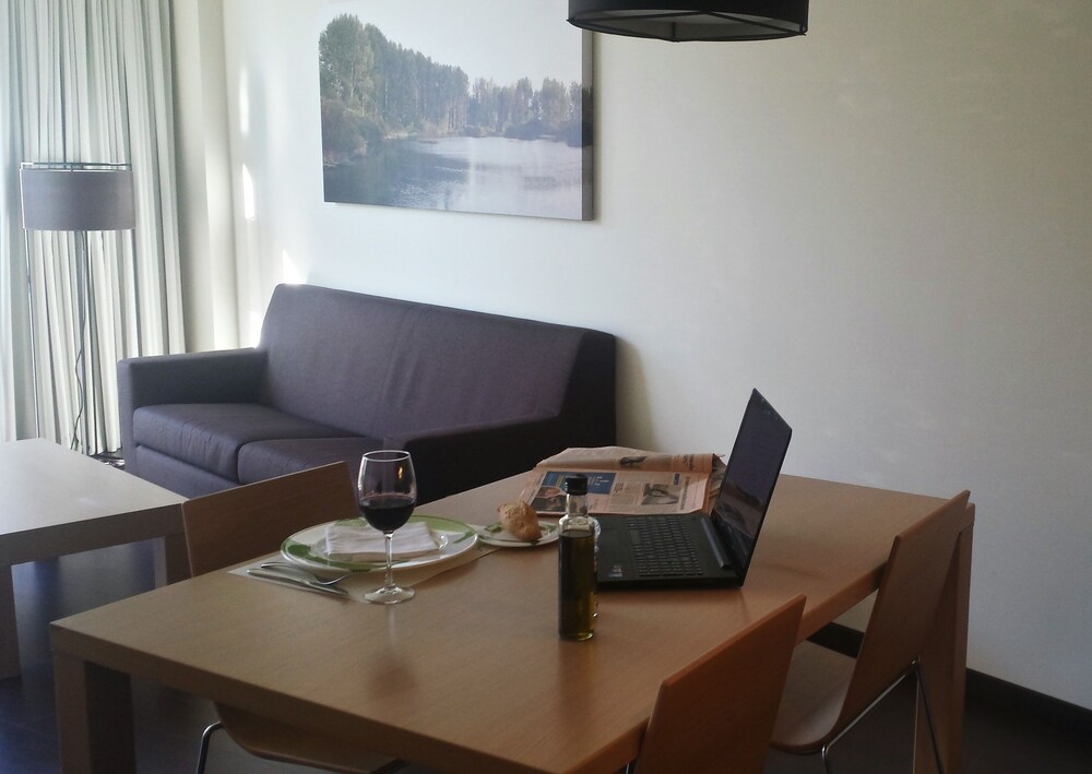 Suite, 1 Double Bed with Sofa bed - In-Room Dining