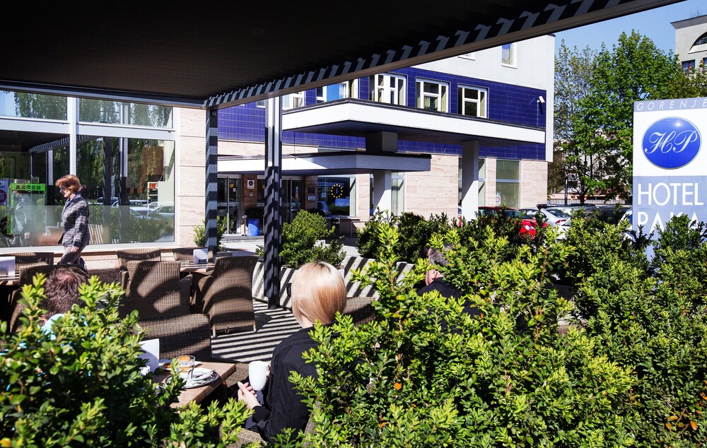 Cafe