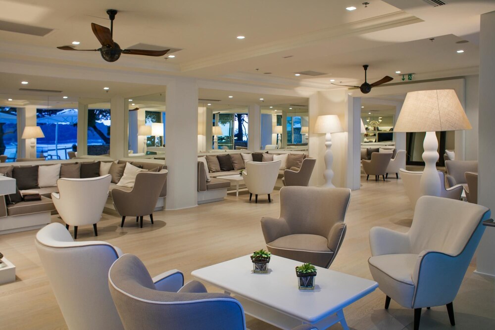Hotel Bar