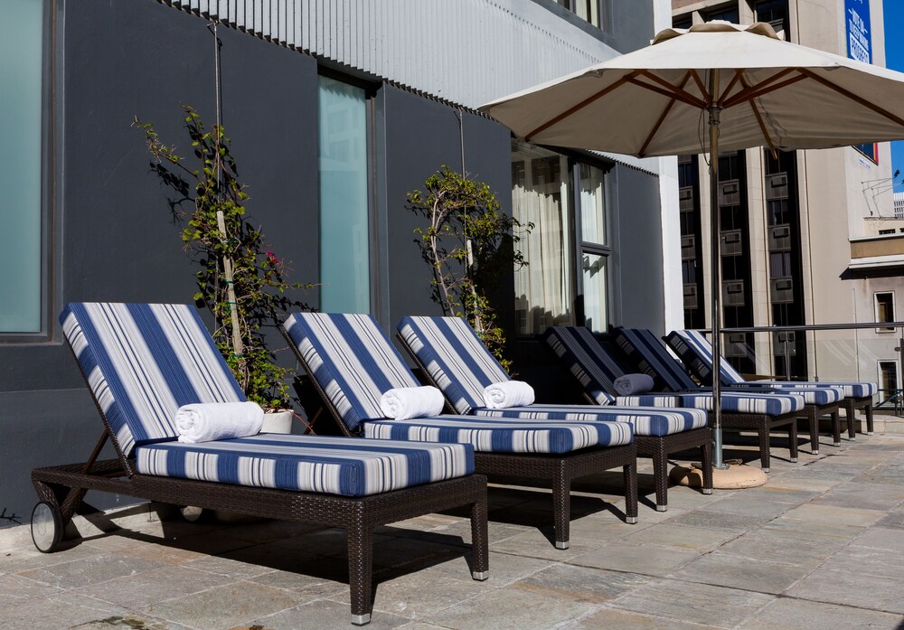 Sundeck