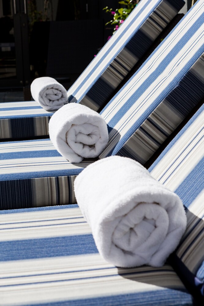Sundeck