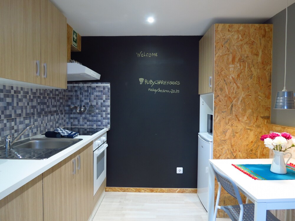 Studio, Mezzanine - In-Room Kitchenette