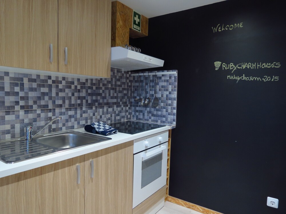Studio, Mezzanine - In-Room Kitchenette