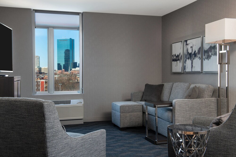 Suite, 1 Bedroom (1 King Bed and Sofa Bed) - Room