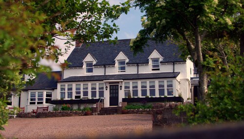 Summer Isles Hotel