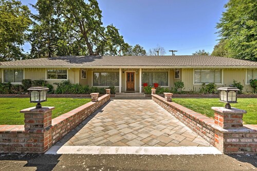 Gilroy Home w/Deck on 20 Acres - 7 Mi to Downtown!