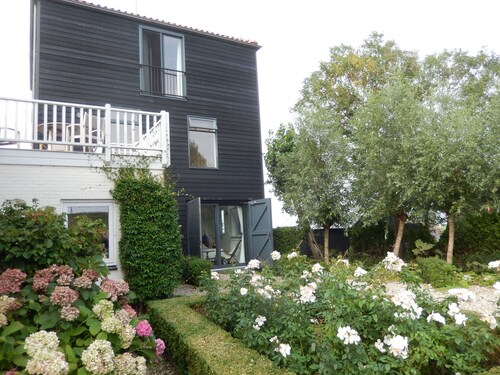 Ferme de luxe «Kaakberg» dans la campagne près d'Amsterdam et d'Edam.