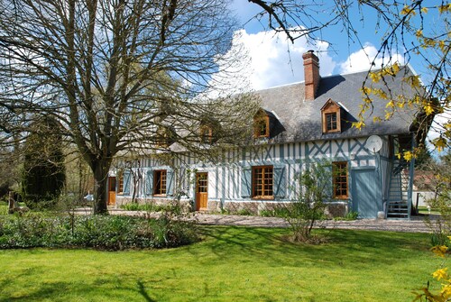 Maison du 18e avec parc arboré, à 45 min de la mer