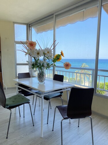 Beautiful Seafront 3Bed, 2Bath, wifi, UK TV in Altea